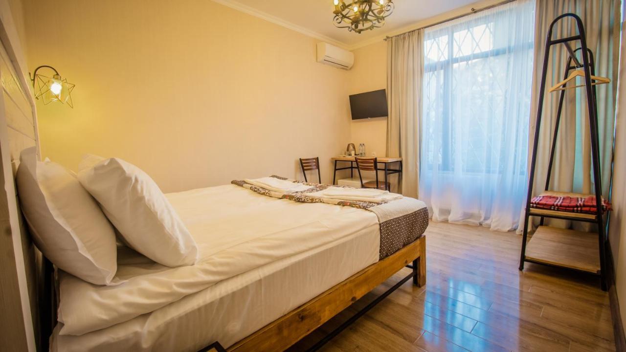 Wine Symphony Boutique Hotel Tbilisi Exteriör bild